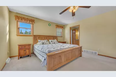 5735  Wind Dancer Ct, Sheboygan, WI 53081 - Photo 11