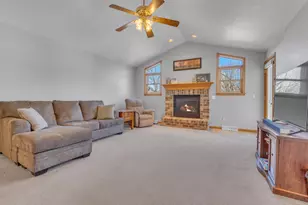 5735 Wind Dancer Ct, Sheboygan, WI 53081 - Photo 3