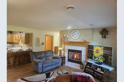 720  Wood River Ct #4, West Bend, WI 53095 - Photo 9