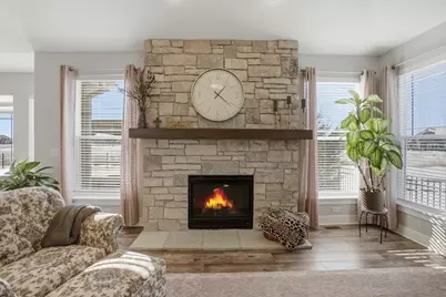 3049  Mendota Dr, Summit, WI 53066 - Photo 13