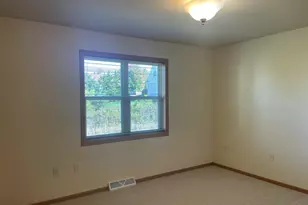 2635 Parkfield Dr, West Bend, WI 53090 - Photo 13