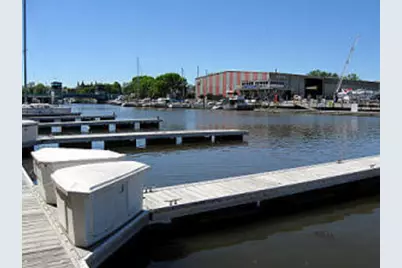 19  Gaslight Pointe Marina - #Slip19, Racine, WI 53403 - Photo 5