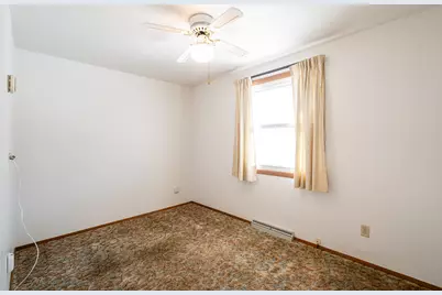 2938  Stonebridge Dr, Racine, WI 53404 - Photo 13