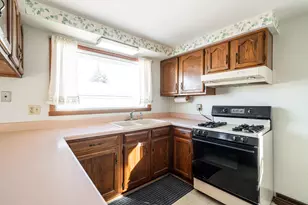 2938 Stonebridge Dr, Racine, WI 53404 - Photo 33