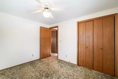 2938  Stonebridge Dr, Racine, WI 53404 - Photo 17