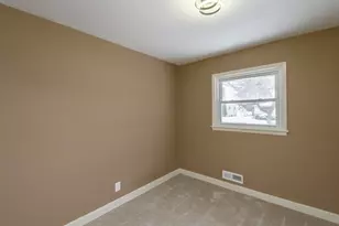 2858 S 93rd St, West Allis, WI 53227 - Photo 27