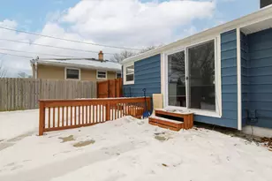 2858 S 93rd St, West Allis, WI 53227 - Photo 5