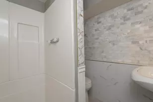 2858 S 93rd St, West Allis, WI 53227 - Photo 39