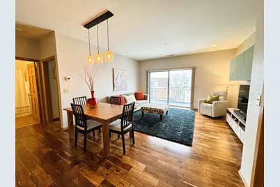 1812 E Lafayette Pl #405, Milwaukee, WI 53202 - Photo 3