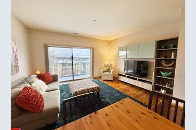 1812 E Lafayette Pl #405, Milwaukee, WI 53202 - Photo 5