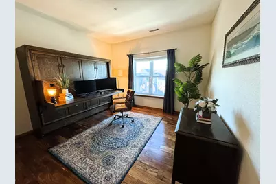 1812 E Lafayette Pl #405, Milwaukee, WI 53202 - Photo 17