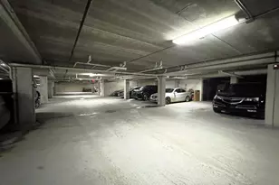 1812 E Lafayette Pl, Milwaukee, WI 53202 - Photo 27