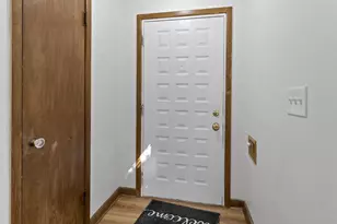 3893 N 40th St, Milwaukee, WI 53216 - Photo 37