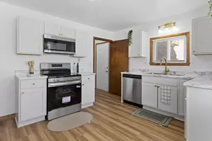 3893 N 40th St, Milwaukee, WI 53216 - Photo 5