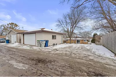 3323 S 91st St, Milwaukee, WI 53227 - Photo 19