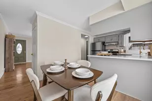 3323 S 91st St, Milwaukee, WI 53227 - Photo 5