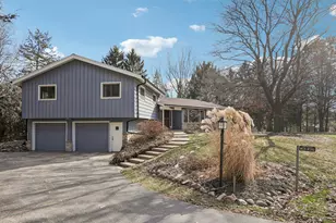 W335N5392 Wedgewood Dr, Merton, WI 53058 - Photo 3