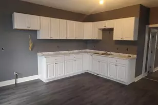 2002 S 14th St, Sheboygan, WI 53081 - Photo 5