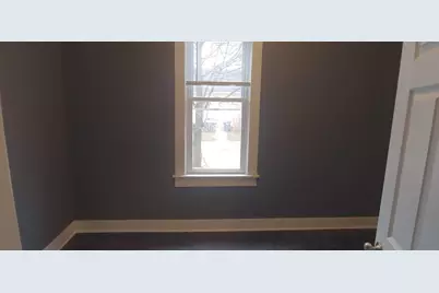 2002 S 14th St, Sheboygan, WI 53081 - Photo 9