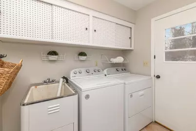 14625  Club Dr, Elm Grove, WI 53122 - Photo 17