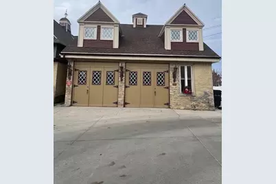 624 N 8th St #Suite 206, Manitowoc, WI 54220 - Photo 1