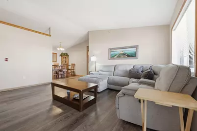 838  Boulder Trl #205, Racine, WI 53406 - Photo 5