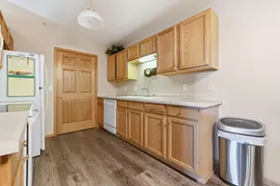 838 Boulder Trail, Racine, WI 53406 - Photo 9