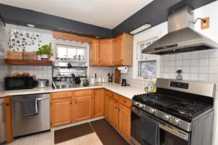 7733 34th Ave, Kenosha, WI 53142 - Photo 9