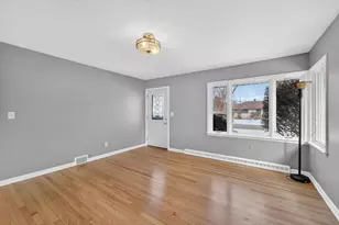 7042 Lone Elm Dr, Racine, WI 53402 - Photo 7