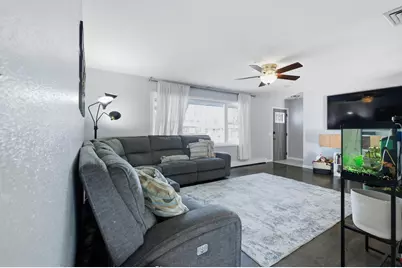 1443  Buena Vista Dr, Sun Prairie, WI 53590 - Photo 5