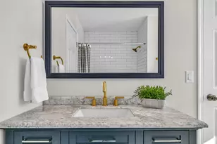 6125 Middleton Ct, Greendale, WI 53129 - Photo 19