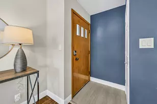 6125 Middleton Ct, Greendale, WI 53129 - Photo 3