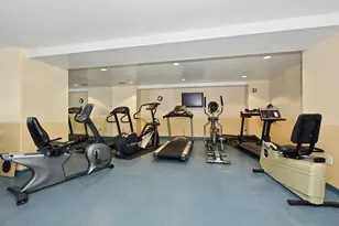 1550 E Royall Pl, Milwaukee, WI 53202 - Photo 33