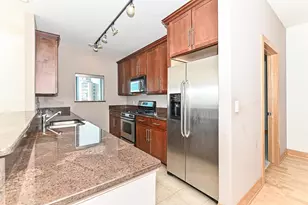 1550 E Royall Pl, Milwaukee, WI 53202 - Photo 13