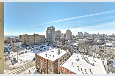 1550 E Royall Pl #804, Milwaukee, WI 53202 - Photo 21