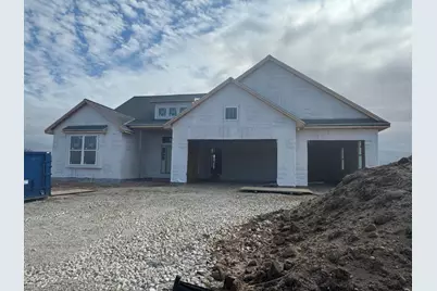 557  Talbot's Woods Dr, Dousman, WI 53118 - Photo 1