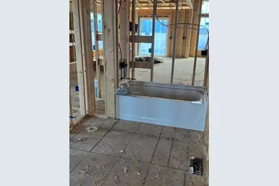 557  Talbot's Woods Dr, Dousman, WI 53118 - Photo 7