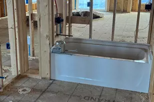 557 Talbot's Woods Dr, Dousman, WI 53118 - Photo 7