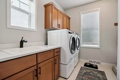 10620 N Coneflower Ct, Mequon, WI 53097 - Photo 23