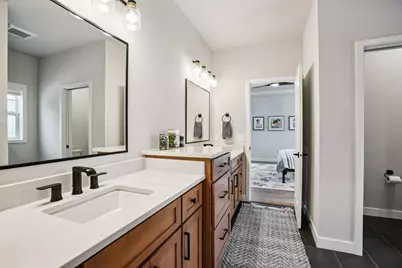 10620 N Coneflower Ct, Mequon, WI 53097 - Photo 15