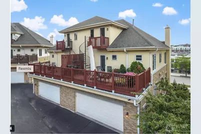 1749 N Hubbard St, Milwaukee, WI 53212 - Photo 3