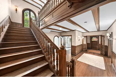 2225 N Lake Dr, Milwaukee, WI 53202 - Photo 3