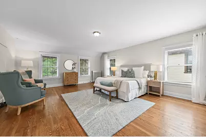 2225 N Lake Dr, Milwaukee, WI 53202 - Photo 21