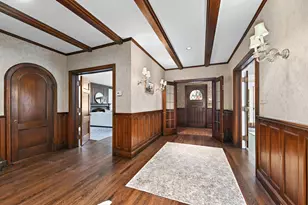 2225 N Lake Dr, Milwaukee, WI 53202 - Photo 33