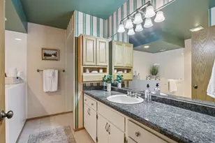 W178N9743 Riversbend Circle, Germantown, WI 53022 - Photo 23