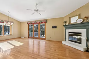 W178N9743 Riversbend Circle, Germantown, WI 53022 - Photo 7