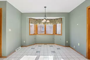 W178N9743 Riversbend Circle, Germantown, WI 53022 - Photo 15