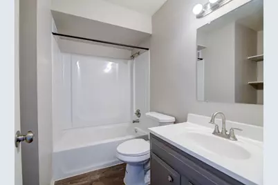 305  Maple Ave, Waukesha, WI 53186 - Photo 27