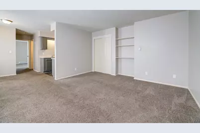 305  Maple Ave, Waukesha, WI 53186 - Photo 13