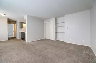 305 Maple Ave, Waukesha, WI 53186 - Photo 13